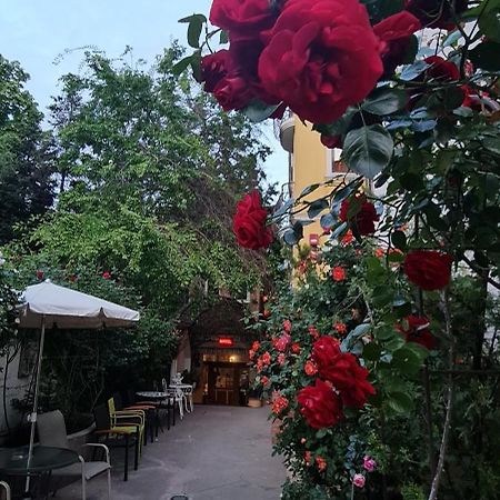 Casa Michelangelo Hotel Bucureşti Exterior foto